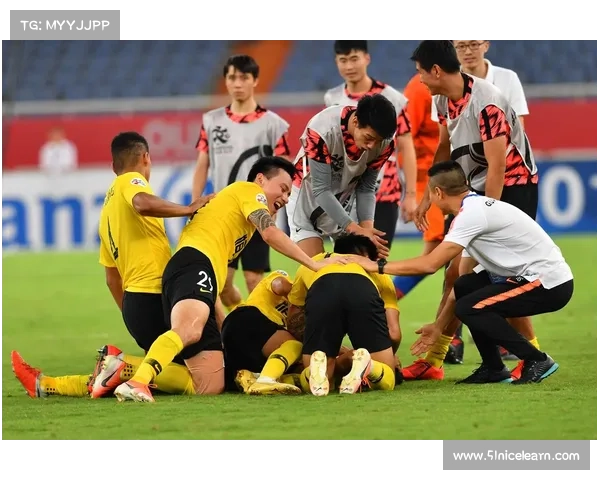 2-0,亚冠首胜!恒大19分钟轰塌小组第1,3天后晋级生死战 2-0,亚冠首胜!恒大19分钟轰塌小组第1,3天后晋级生死战